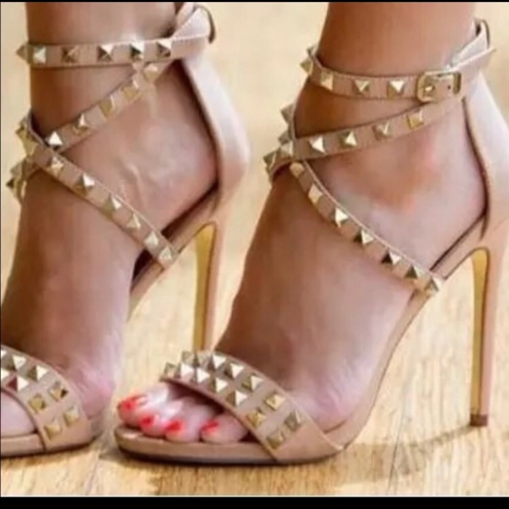 Gold Studded Nude Open Toed High Heels size 6